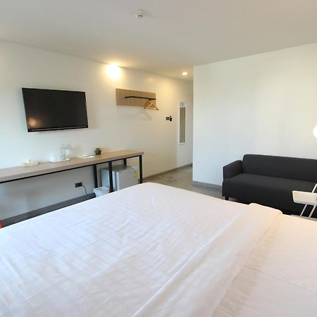 Mgrand Hotel Рой Ет Екстериор снимка