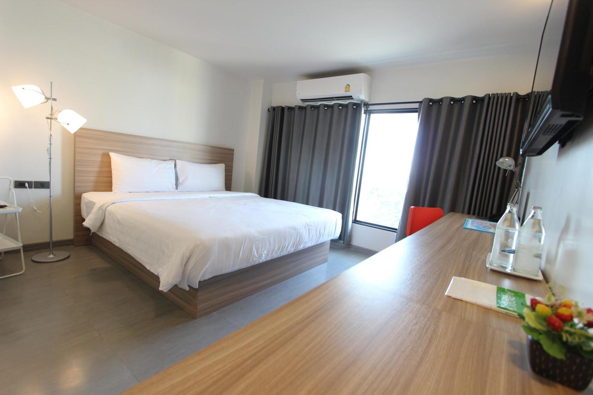 Mgrand Hotel Рой Ет Екстериор снимка