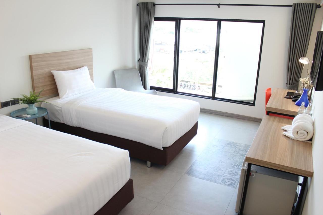 Mgrand Hotel Рой Ет Екстериор снимка
