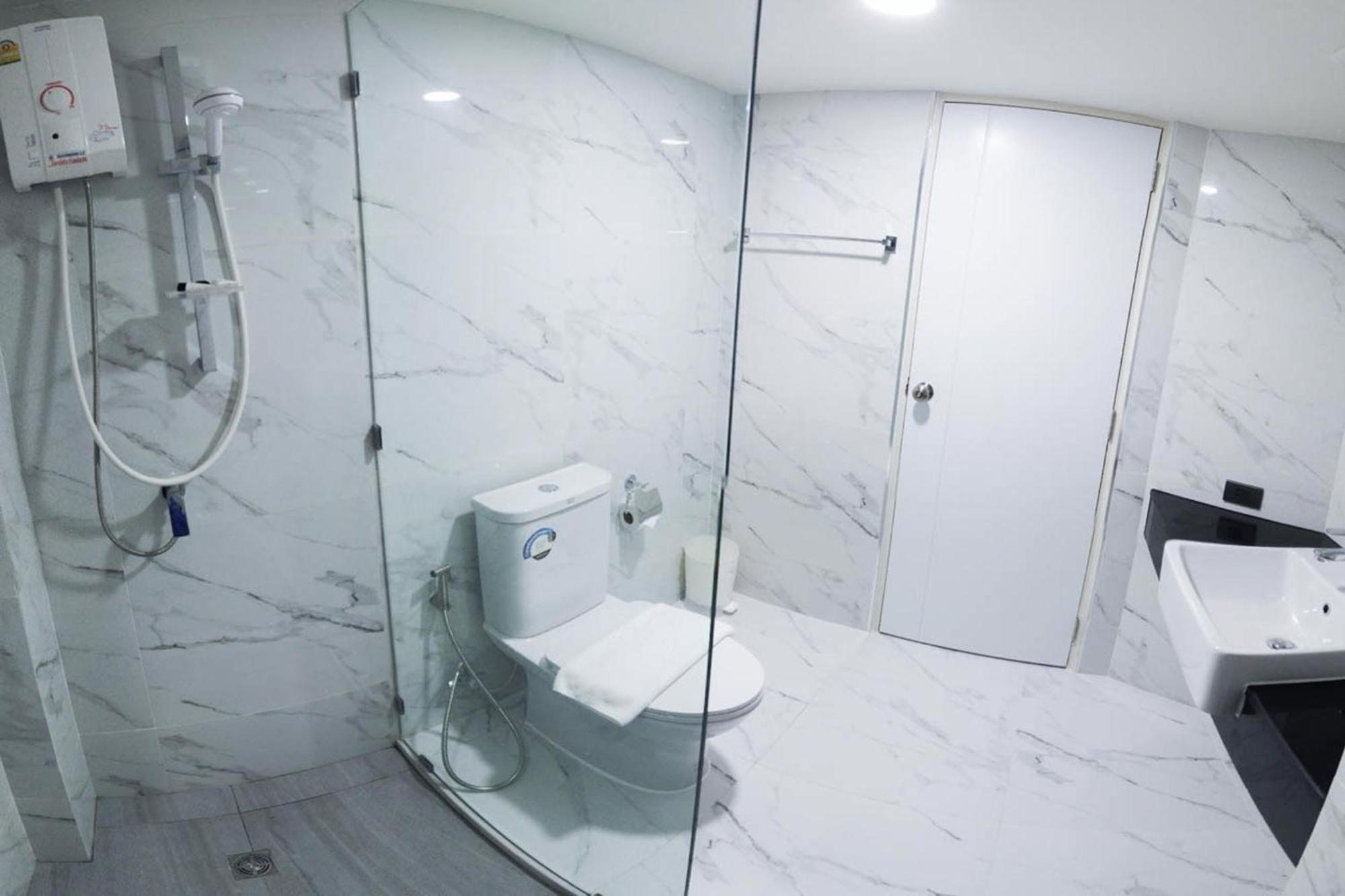 Mgrand Hotel Рой Ет Екстериор снимка